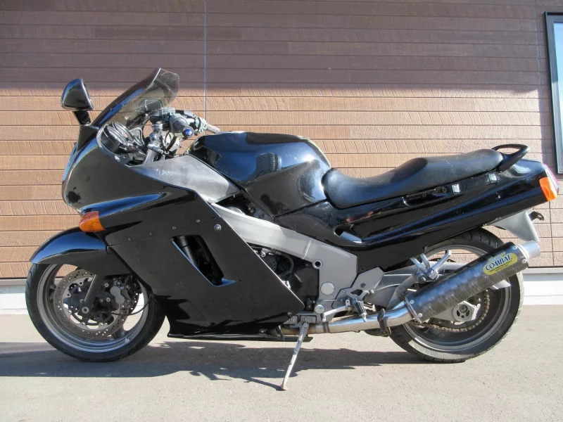 Kawasaki ZZR1100