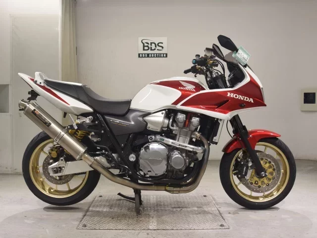 Honda CB1300SF BOLDOR лот № 5224 оценка 4  с аукциона в Японии