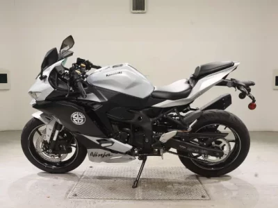 Kawasaki ZX-4R SE  с аукциона в Японии