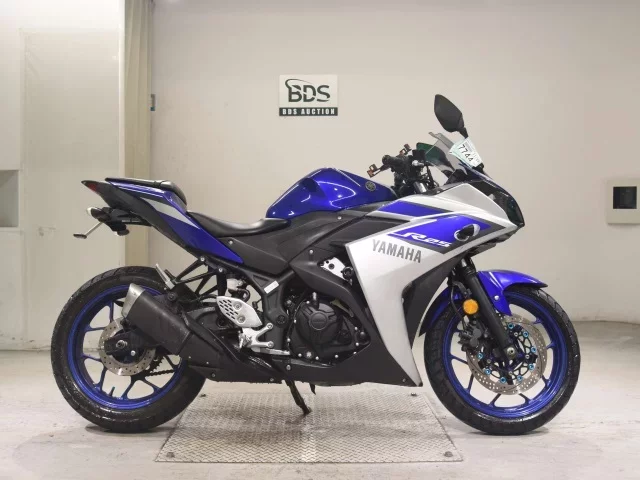 Yamaha YZF-R25 лот № 7744 оценка 4  с аукциона в Японии