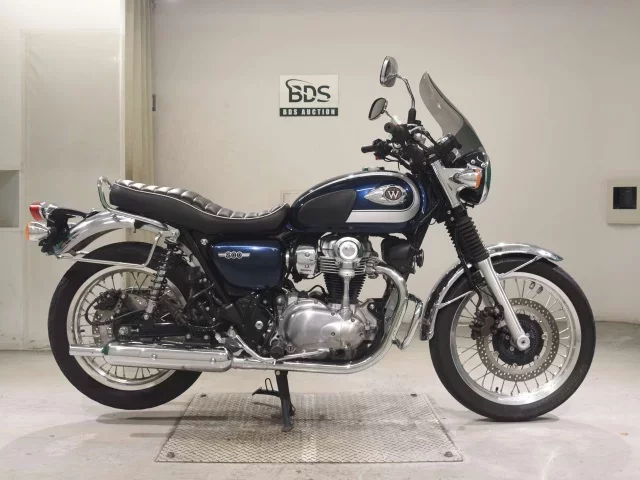 Kawasaki W800-2 лот № 5267 оценка 5  с аукциона в Японии