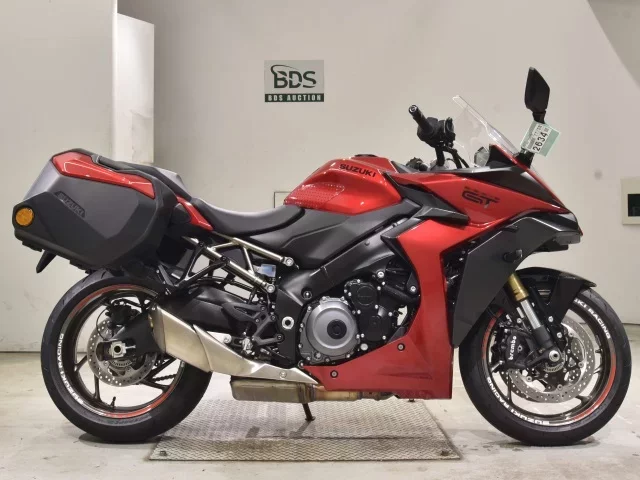 Suzuki GSX-S1000GT лот № 2634 оценка 7  с аукциона в Японии