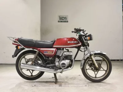 Suzuki RG125