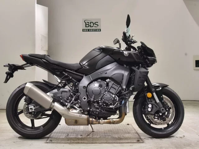 Yamaha MT-10-2 лот № 2762 оценка 6  с аукциона в Японии