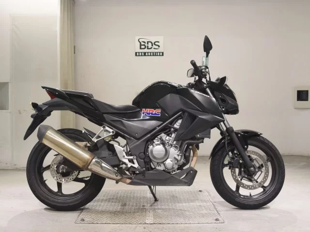 Honda CB250 лот № 5017 оценка 4  с аукциона в Японии