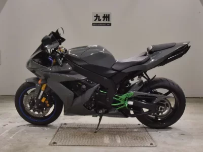 Yamaha YZF-R1  с аукциона в Японии