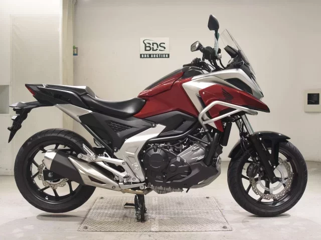 Honda NC750X-3 лот № 7709 оценка 5  с аукциона в Японии