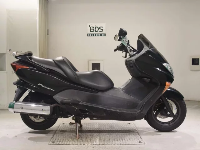 Honda FORZA X лот № 5033 оценка 4  с аукциона в Японии