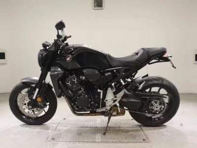 Honda CB1000R-2 лот № 7719 оценка 6  с аукциона в Японии 2