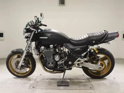 Kawasaki ZEPHYR1100  с аукциона в Японии