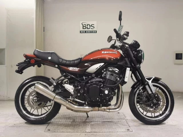 Kawasaki Z900RS лот № 5124 оценка 5  с аукциона в Японии