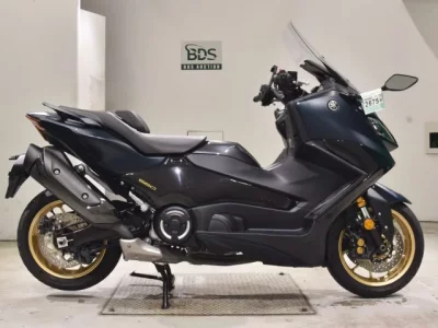 Yamaha T-MAX560T  с аукциона в Японии