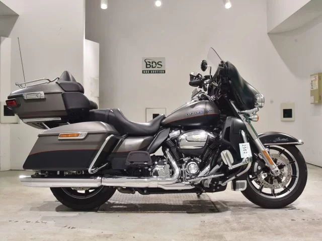 Harley-Davidson HARLEY FLHTK1870 лот № 2562 оценка 6  с аукциона в Японии