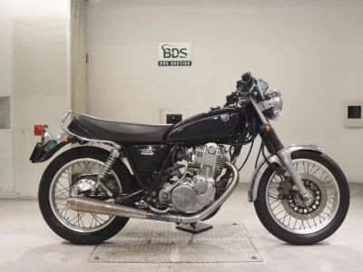 Yamaha SR400-4  с аукциона в Японии
