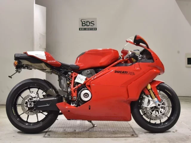 Ducati  749 R лот № 2710 оценка 5  с аукциона в Японии