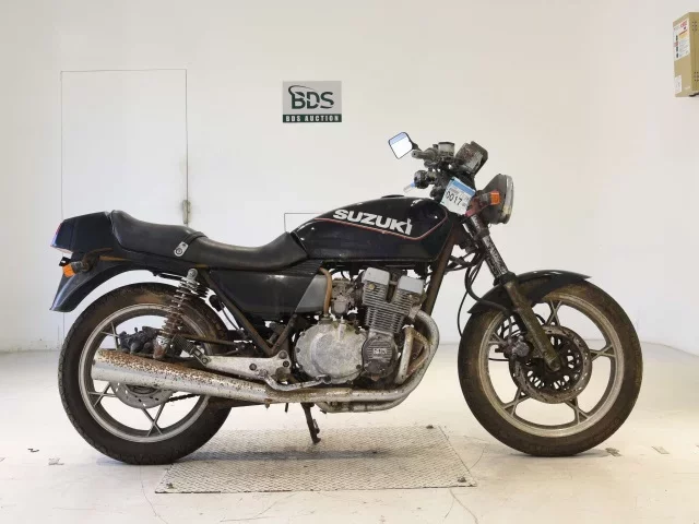 Suzuki GSX400F SHO LOUIS NOT EQUIPPED