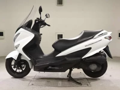 Suzuki BURGMAN200  с аукциона в Японии