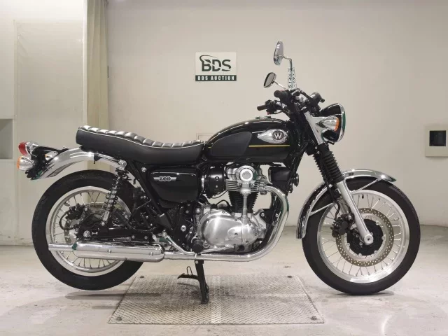 Kawasaki W800-2 лот № 5142 оценка 7  с аукциона в Японии
