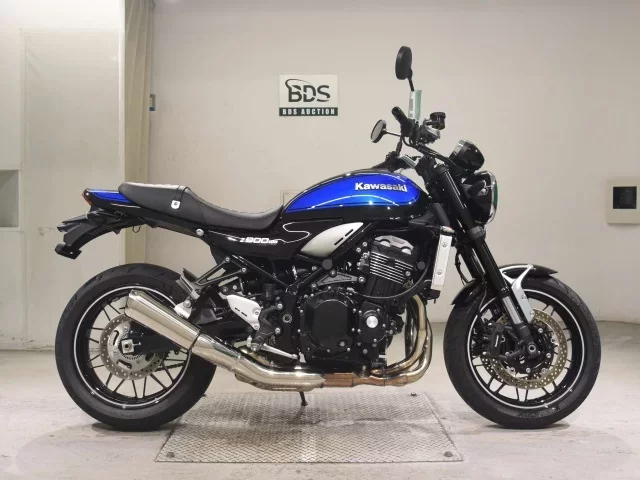Kawasaki Z900RS лот № 5130 оценка 8  с аукциона в Японии