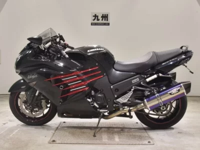 Kawasaki ZX-14RA лот № 2695 оценка 5  с аукциона в Японии 2