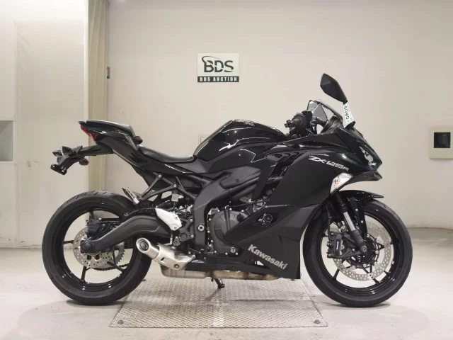 Kawasaki ZX-25R лот № 5090 оценка 5  с аукциона в Японии