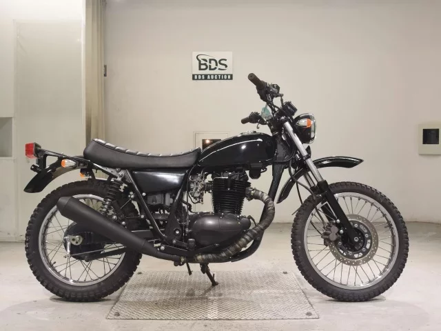 Kawasaki 250TR лот № 5233 оценка 4  с аукциона в Японии