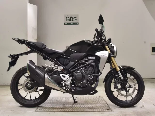 Honda CB250RA лот № 2668 оценка 5  с аукциона в Японии