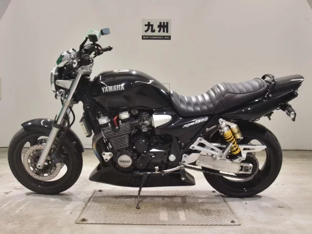 Yamaha XJR1300