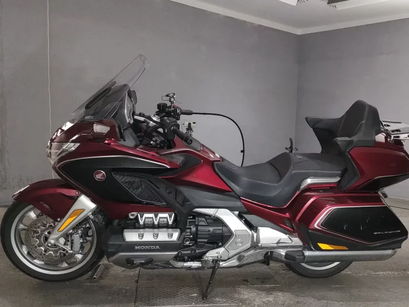 Honda GL1800 TOUR DCT