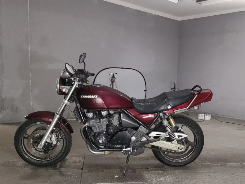 Kawasaki ZEPHYR400K