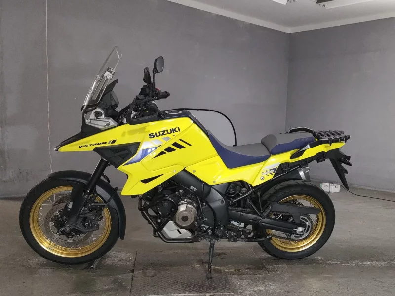 Suzuki V STROM 1050XT