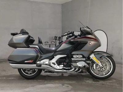 Honda GL1800 TOUR DCT
