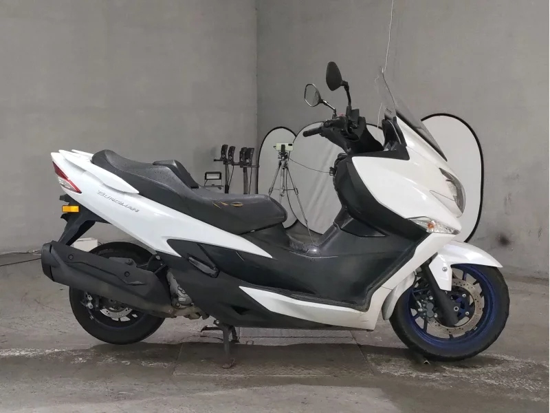 Suzuki BURGMAN400