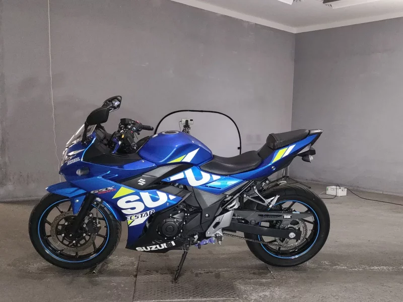 Suzuki GSX250R