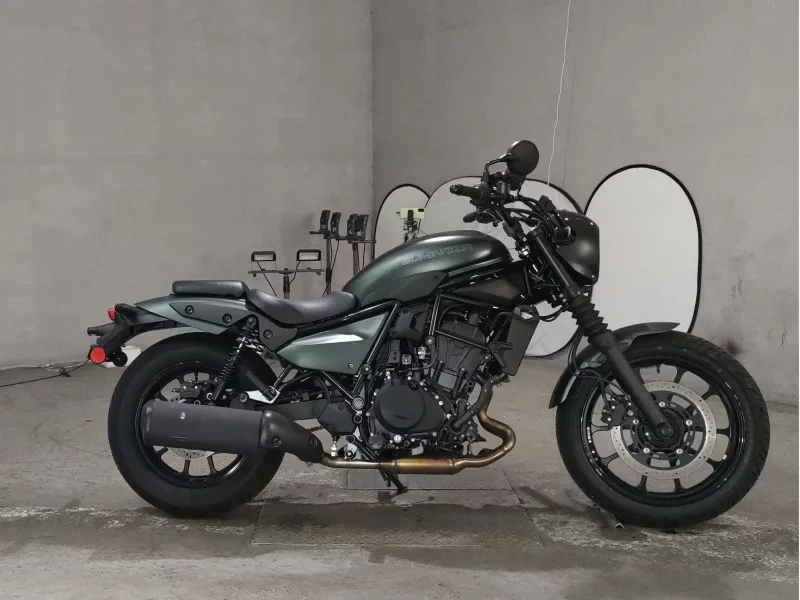 Kawasaki ELIMINATOR 400SE лот № 7298 оценка 5  с аукциона в Японии