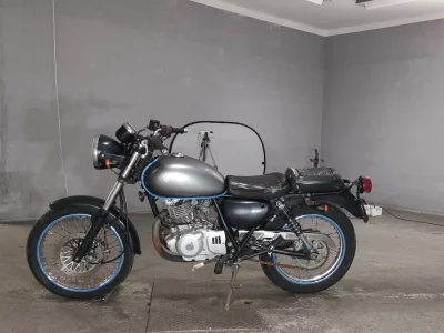 Suzuki ST250