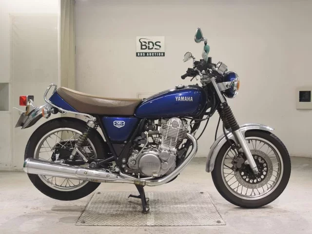 Yamaha SR400-5 лот № 7702 оценка 4  с аукциона в Японии