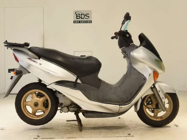 Suzuki AVENIS125