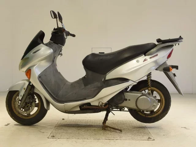 Suzuki AVENIS125
