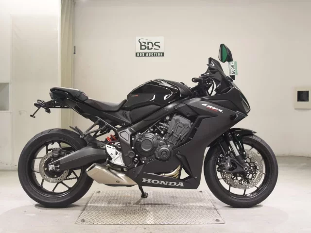 Honda CBR650R лот № 5096 оценка 5  с аукциона в Японии