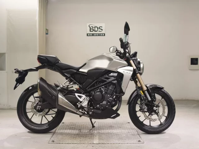 Honda CB250RA лот № 7714 оценка 5  с аукциона в Японии