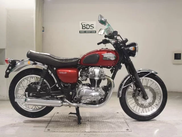Kawasaki W400 лот № 5101 оценка 4  с аукциона в Японии