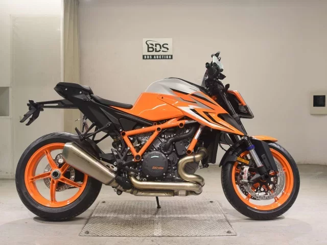 Other KTM1290 SUPER DUKE RE HO лот № 5324 оценка 8  с аукциона в Японии