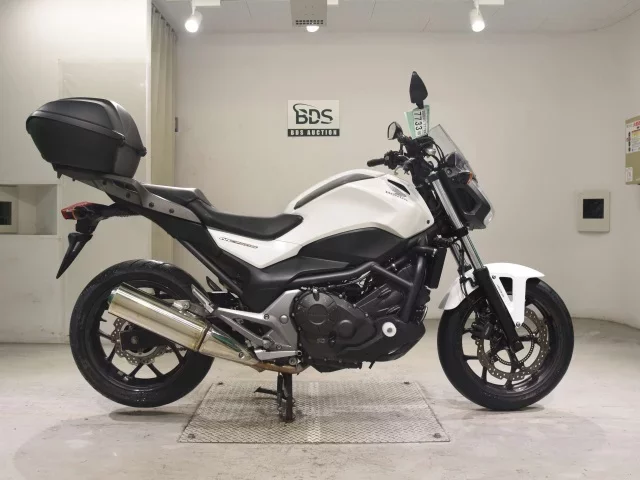 Honda NC750SA лот № 7733 оценка 4  с аукциона в Японии