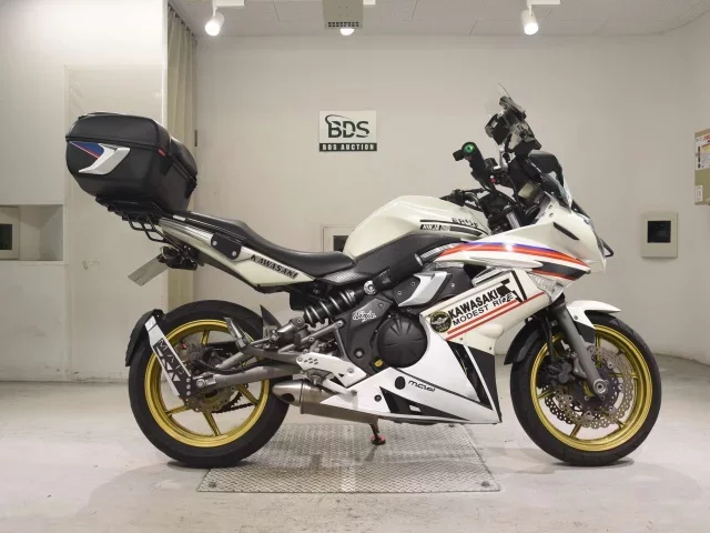 Kawasaki ER-6F лот № 7567 оценка 4  с аукциона в Японии