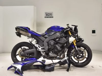 Yamaha YZF-R1