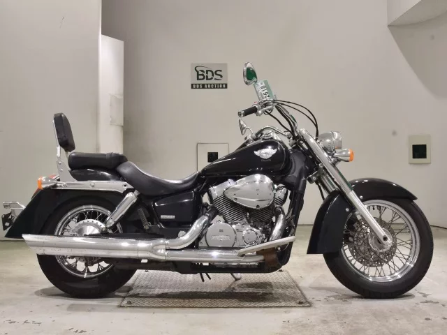 Honda SHADOW750 лот № 2618 оценка 4  с аукциона в Японии