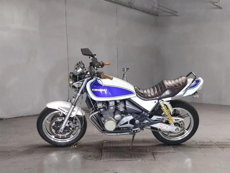 Kawasaki ZEPHYR400
