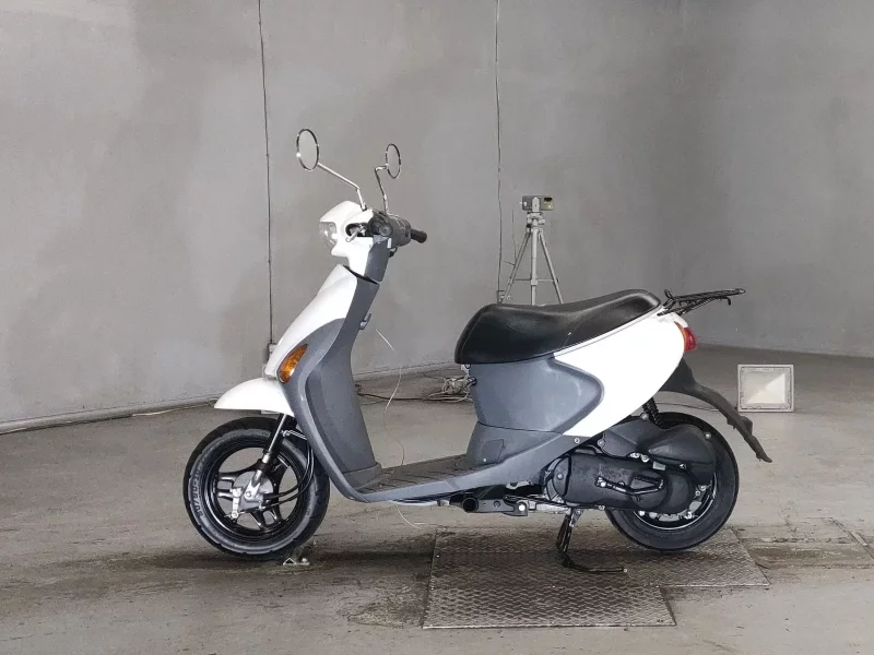 Suzuki LET S4