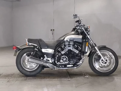 Yamaha V-MAX